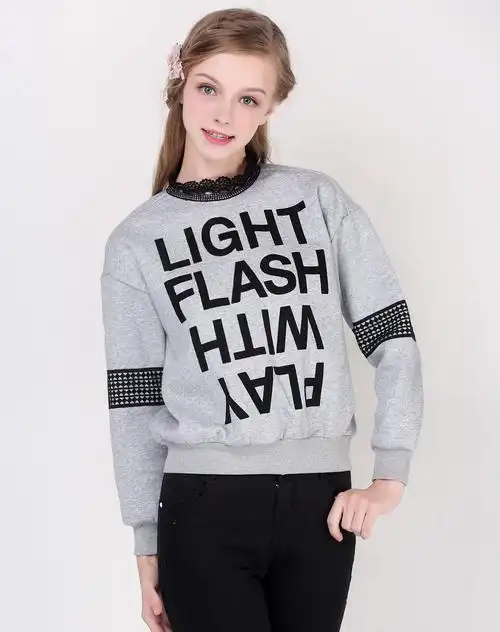 粉红韩版蕾丝领边英文字母针织衫