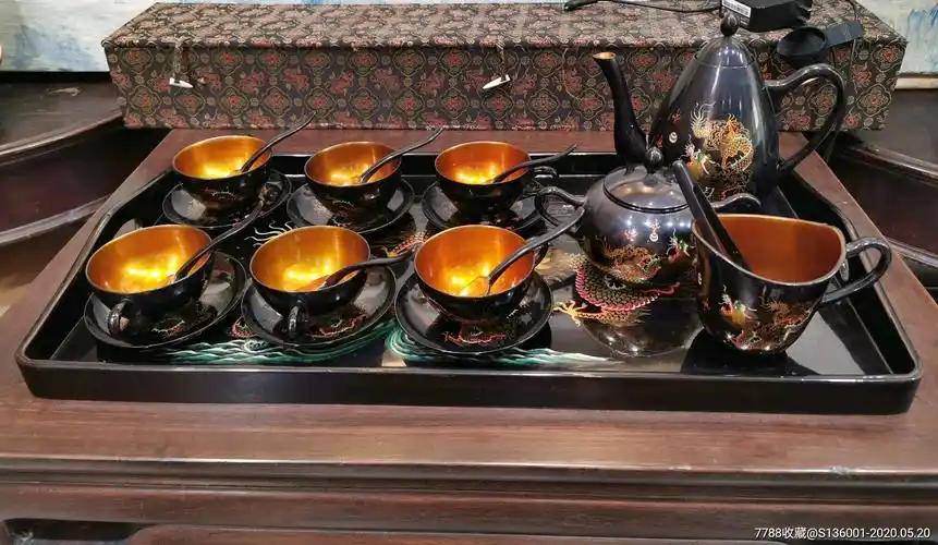 脱胎漆器茶具一套