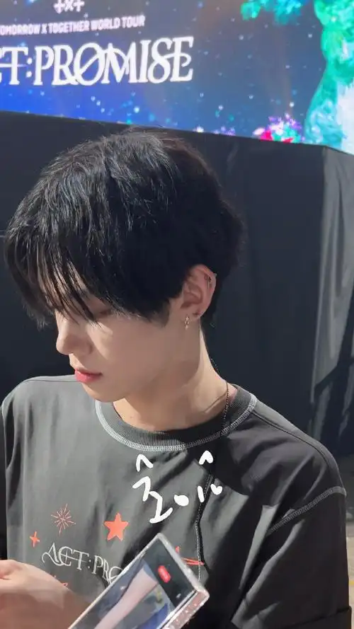 崔然竣生图匠人##崔然竣#  待人最真诚的小猫