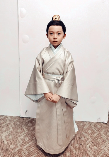 时尚小童星王恩卓,颜值和实力双在线的超燃新星