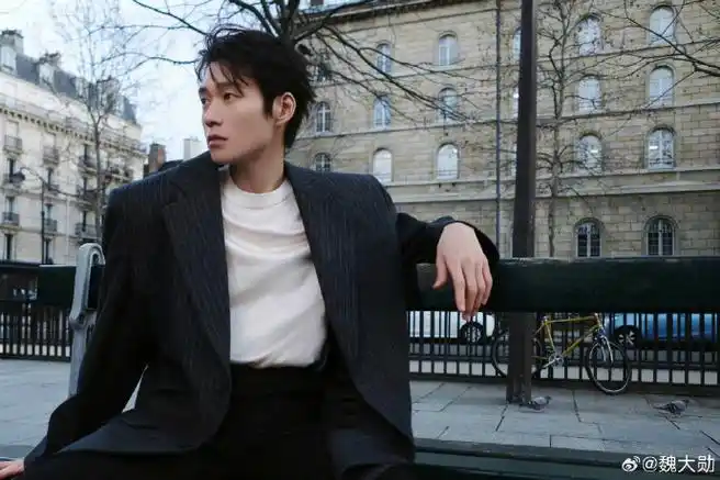 尤为矜贵优雅的大明星,待到春花烂漫时,我期待与你温柔邂逅@魏大勋