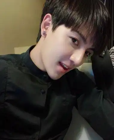 主页 男生发型 男士短发 > 正文      毛碎发型如何剪 男人短发毛碎