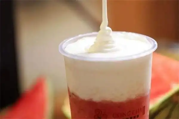 奶茶上的奶盖是奶油吗奶盖和奶油有什么区别