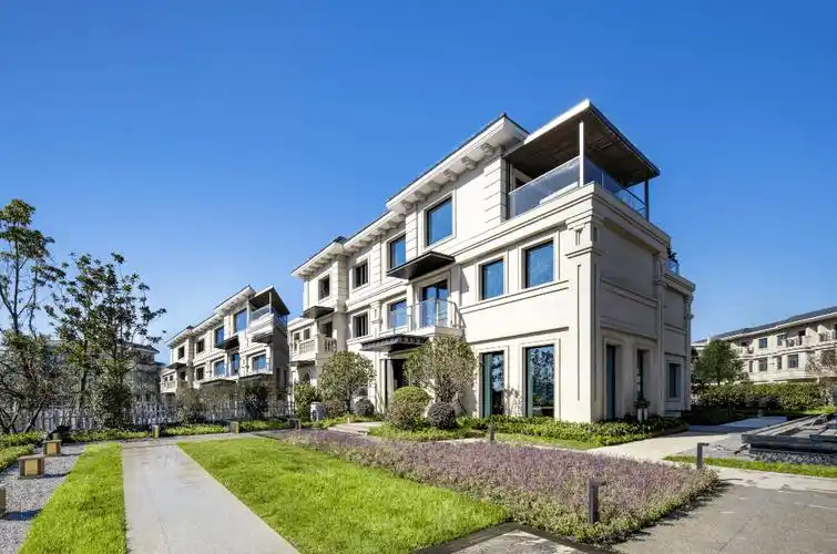 武汉澜山墅售楼电话〢楼盘详情〢区域配套〢户型解析〢24小时电话