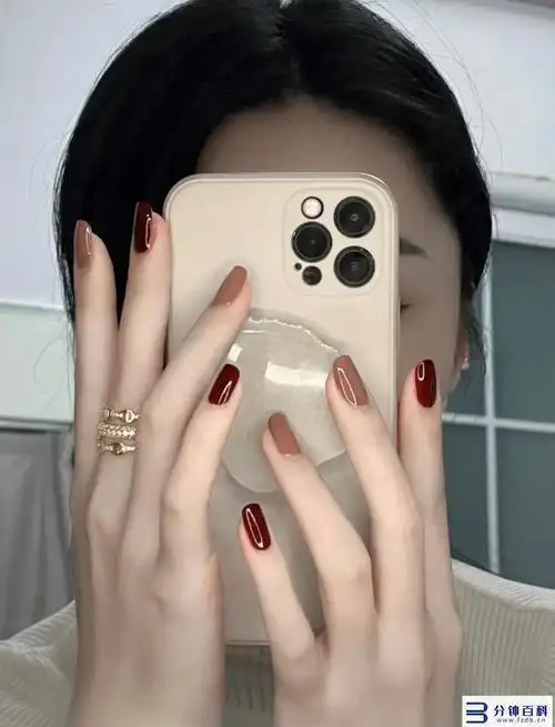 指甲款式图片2022最新款(指甲款式图片2022最新款夏天)插图9