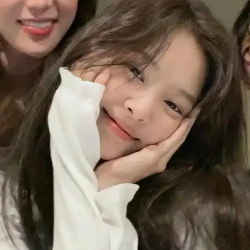 来丰富一下 jennie 头像|头像_新浪新闻