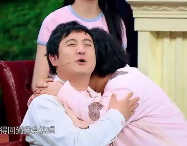 贾玲沈腾多次亲密拥抱,为何从没人想歪?