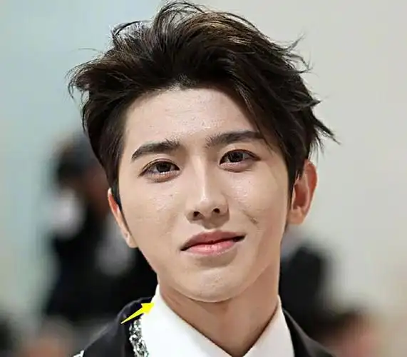 metgala红毯名媛穿搭太暴露蔡徐坤满脸全是痘坑令人不适