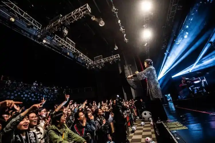 免费送票乐队的夏天人气乐队旅行团带来夏日都市摇滚计划即将嗨翻整个