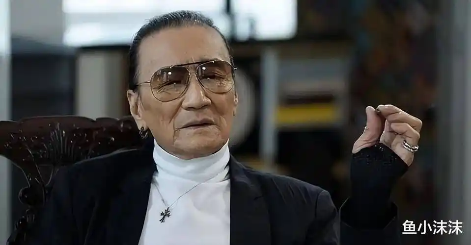 "老当益壮"令人佩服,连谢霆锋都比不上_邓光荣_香港_向华强