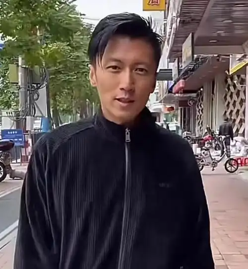 谢霆锋生图曝光吸引众人,本人帅气无敌,只是个子稍矮!