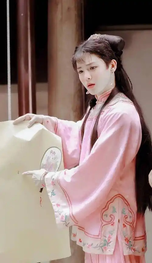 90后古装小生张新成,许凯,郑业成,侯明昊"女装四美",谁可?