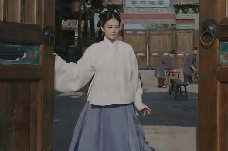 鬏髻(鬏髻怎么读音)