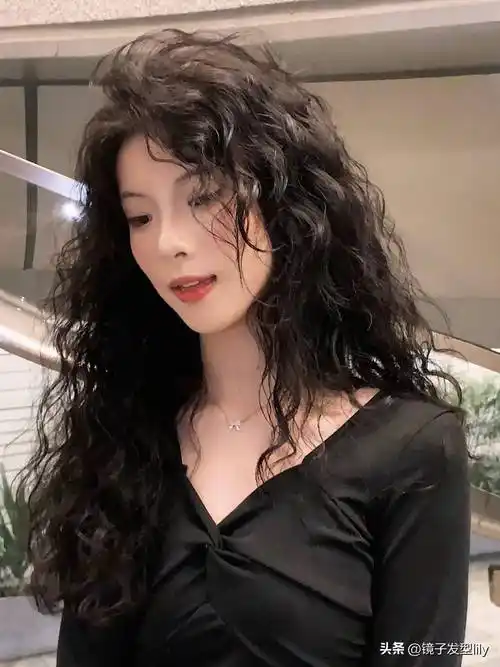 最美长发合集来了,百变时尚很有型,喜欢别错过_发型_头发_个性