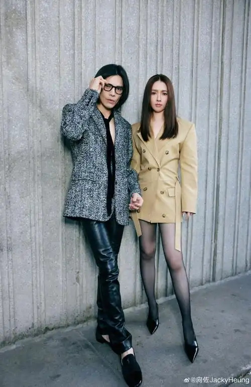 向佐郭碧婷合体拍大片称也体验了一把女生的累3