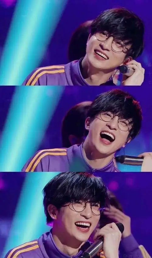 其它 全世界最好的薛之谦和我 写美篇 笑着认识了段子手 我喜欢你