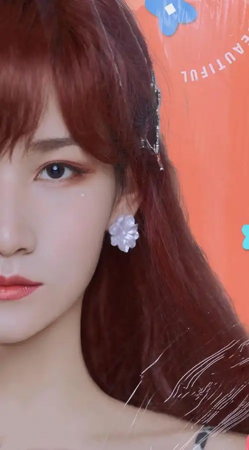 求张真源女装无水印图或者精修图