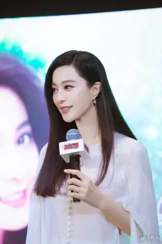 怀孕了?范冰冰近照曝光 小肚微凸腰身见粗