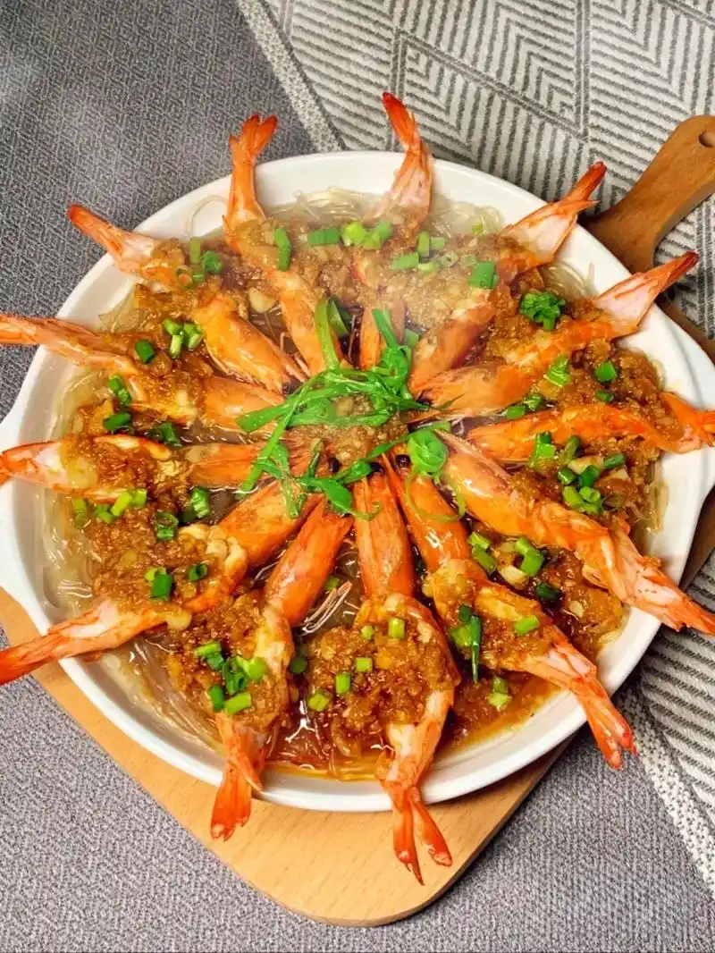 蒜蓉粉丝虾.别犹豫,你想吃谁做的,就艾特谁#每天学会一道拿手 - 抖音