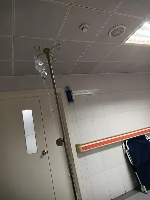 一个爱上住院的女人