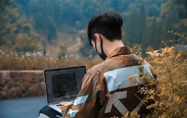 张艺兴正式宣布新专即将来临 网友:这次"胎动"动静大了