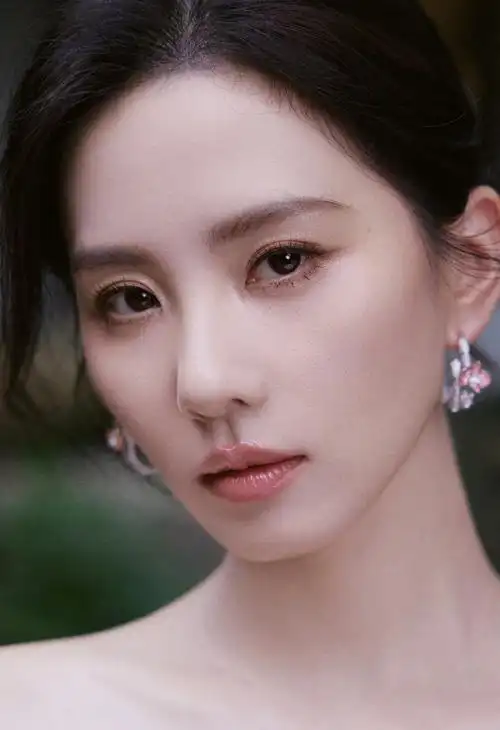 glass盛典##刘诗诗第三次演绎guopei高定##刘诗诗glass盛典穿高定