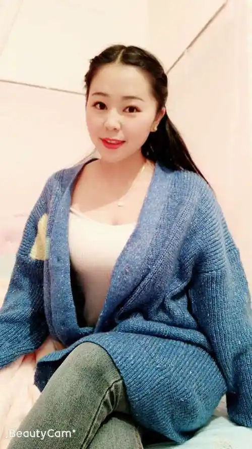 28岁离异女征婚照片(id:2160121)_云南昆明征婚交友_我主良缘网