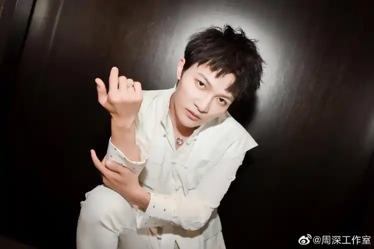 壹深追随 _ 哔哩哔哩相簿