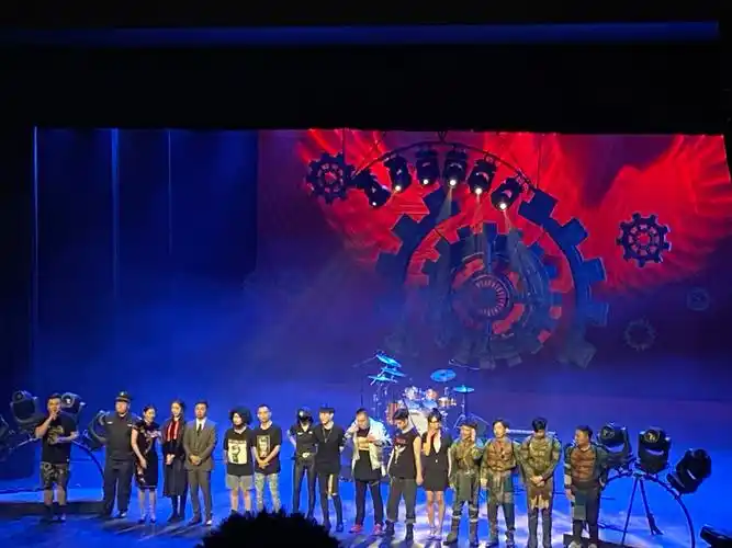 打卡话剧开心麻花牢友记