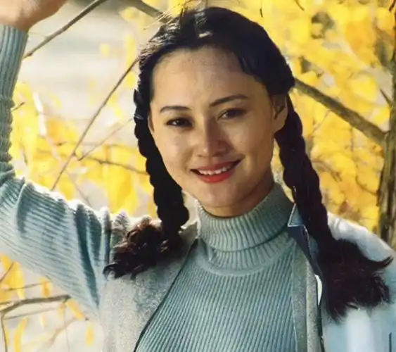 5月2日,某网友在个人社交账号上分享了一组大宋佳的近照,曝光了这位