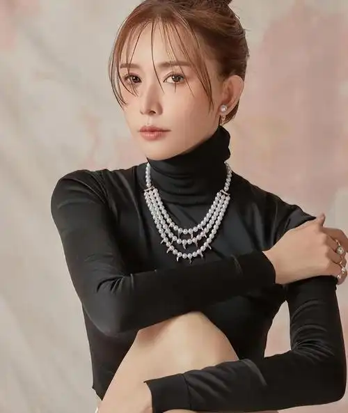 神仙姐姐林志玲近照曝光穿露腰装秀辣妈身材状态满满美貌