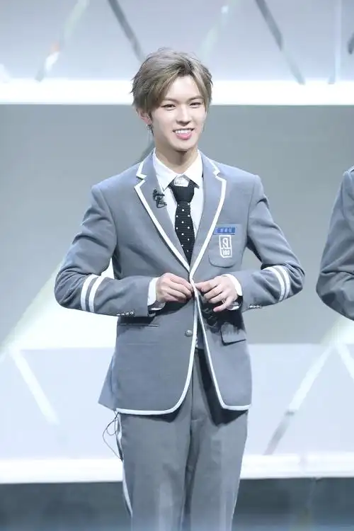 李希侃 【公演//微博//私图】