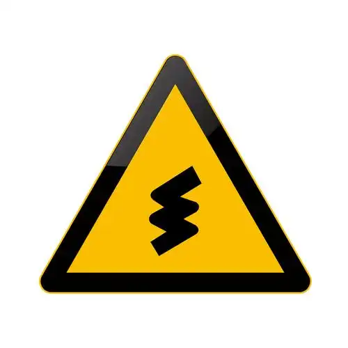 连续弯路标志牌