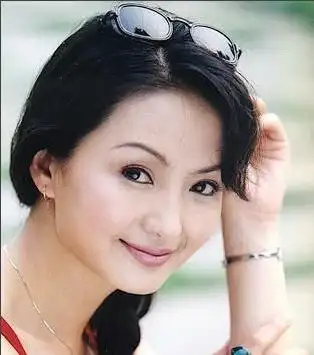 香妃扮演者刘丹个人资料照片 刘丹是车祸去世的吗