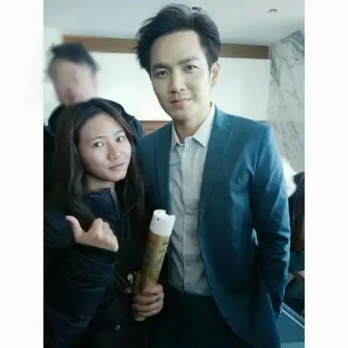 与钟汉良的合影    《凉生,你可不可以不忧伤》男一号