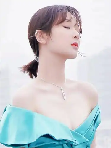 杨紫蜜桃已成熟色香味俱全