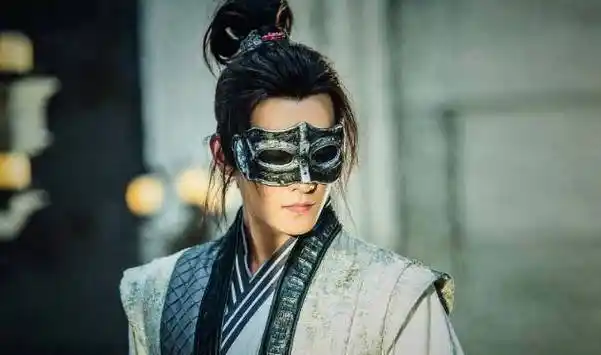 媒体热炒杨洋乔欣新恋情的话题,但双方却无动于衷_赵丽颖_杨幂_主动