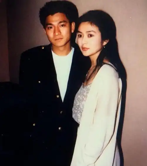 回顾瞒不住了刘德华赖文慧关系曝光原来除了结婚证什么都给了