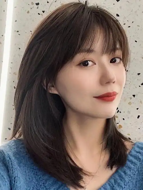 这款发型百搭耐看不挑脸型适合圆脸方脸