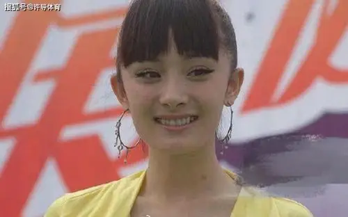 一组明星老照片,带土味的赵丽颖,杨幂有没有整容一眼便知!