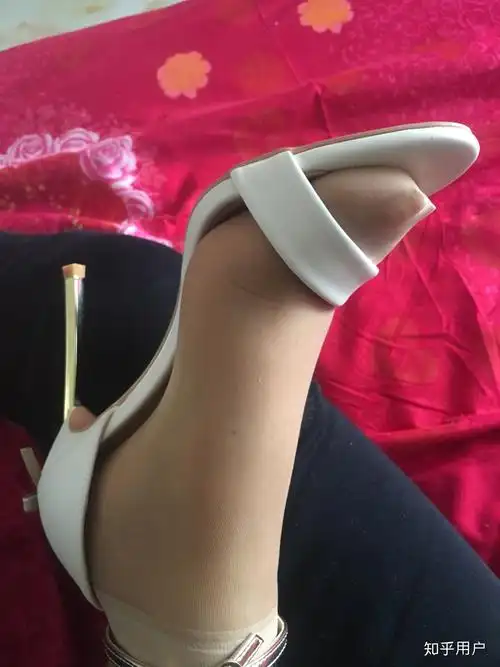 女孩子有一双好看的脚丫是一种什么样的体验