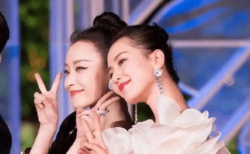 刘诗诗倪妮双女主大剧来袭,这对cp太有磕点,爆款剧提前预定_倪妮正