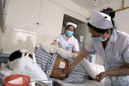 从无到有罗平县中医医院泌尿科逆风成长