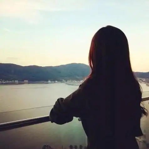 女生头像背影唯美