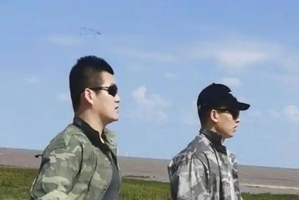 好久不见:还记得《真正男子汉》的班长王威吗?