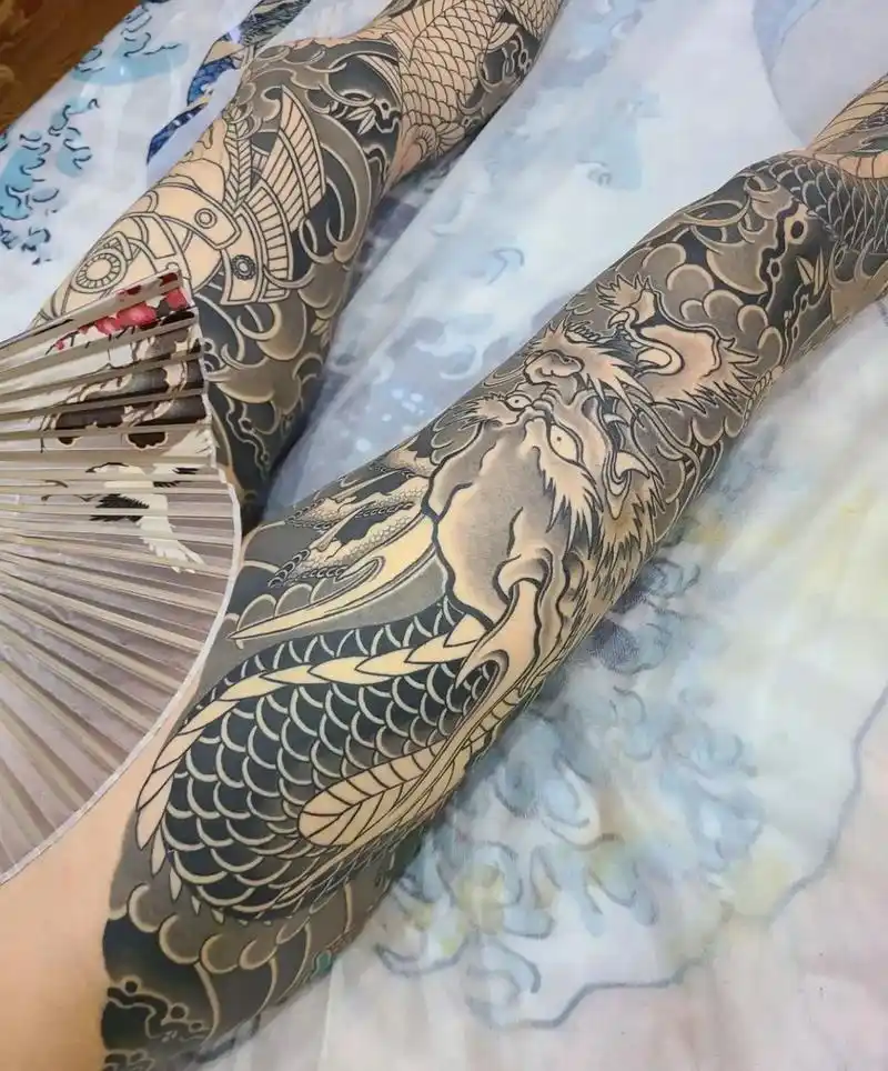 夏天和干净的雾面更配#日式老传统 #纹身 #手艺人 #花腿  - 抖音