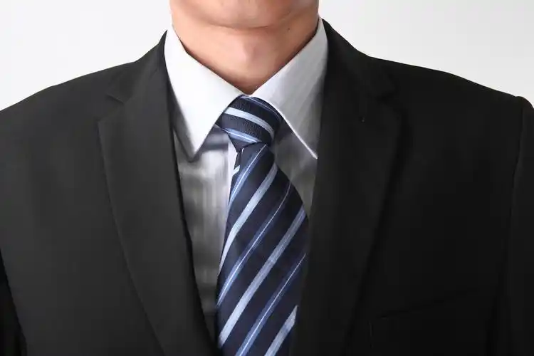 男两粒扣西装套装 瘦版 新郎 西服 特价 韩版修身工服学生