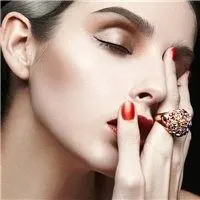 高贵冷艳霸气女生头像_微信头像图片大全