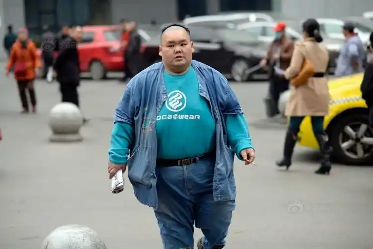 中国第一胖甩肉160斤 身体指标基本正常