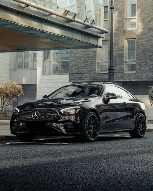 新款奔驰e级coupe实车 豪华的四座双门跑车